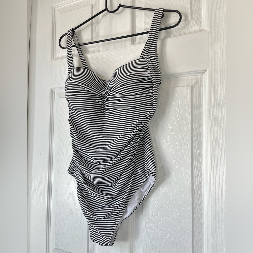 Bond Eye Australia One Piece Bathingsuit Size 10 - Picture 8 of 8
